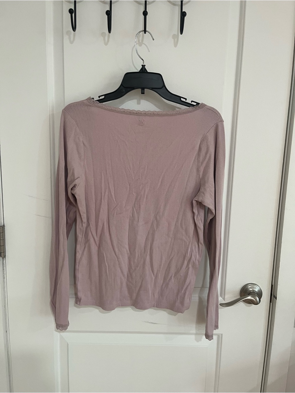 Victorias Secret Women’s Long Sleeve Scoop Neck Pajama Top in Dusty Mauve
